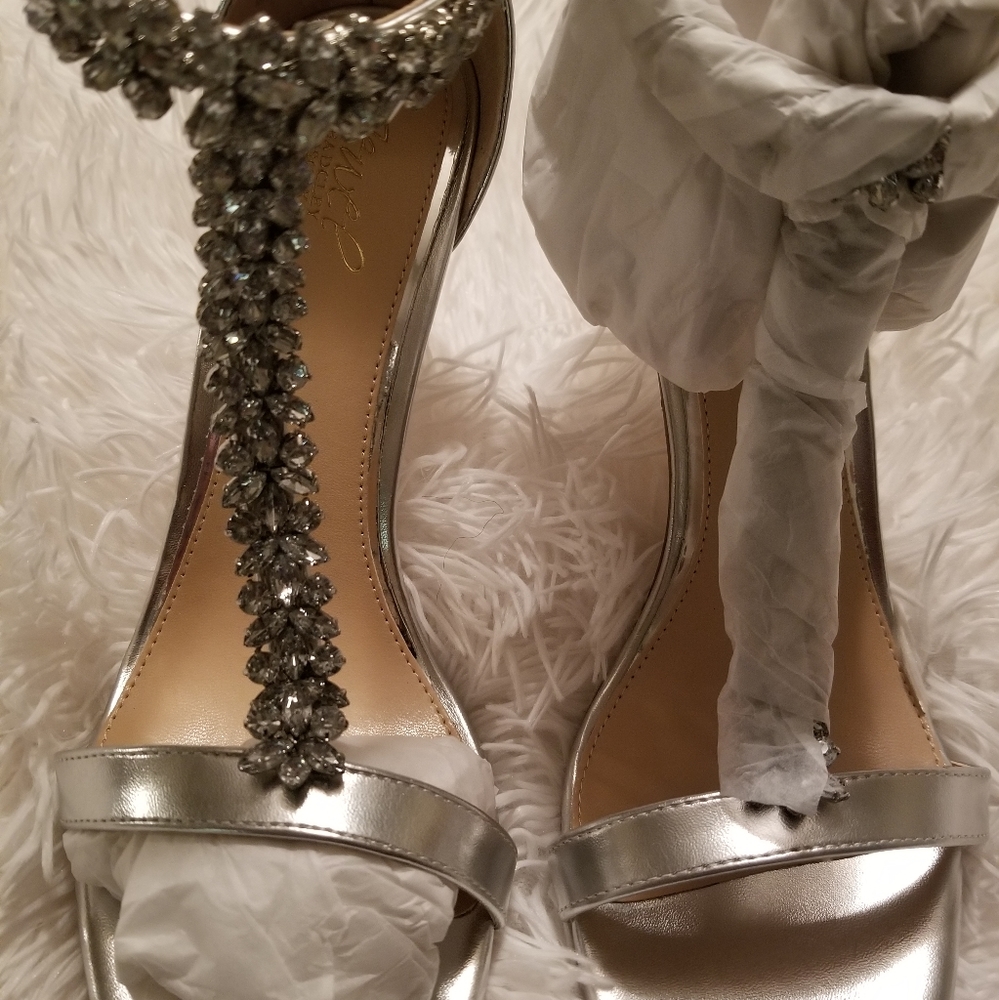 Jewel by Badgley Mischka Shoes